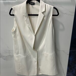 Express Women's Ivory Sleeveless Vest